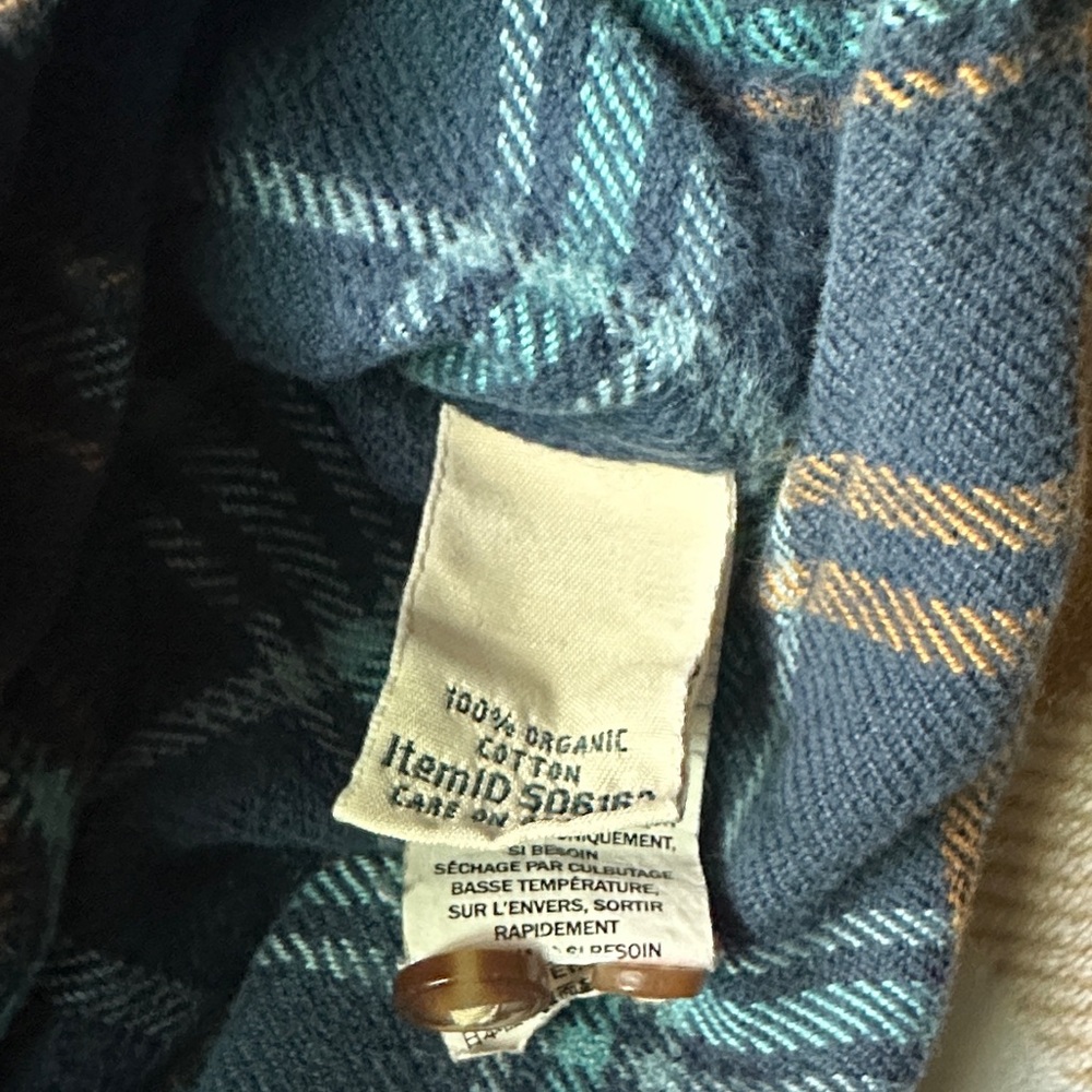 L.L. Bean 100% Organic Cotton Blue and Gold Plaid Shirt Size M - Picture 2 of 10